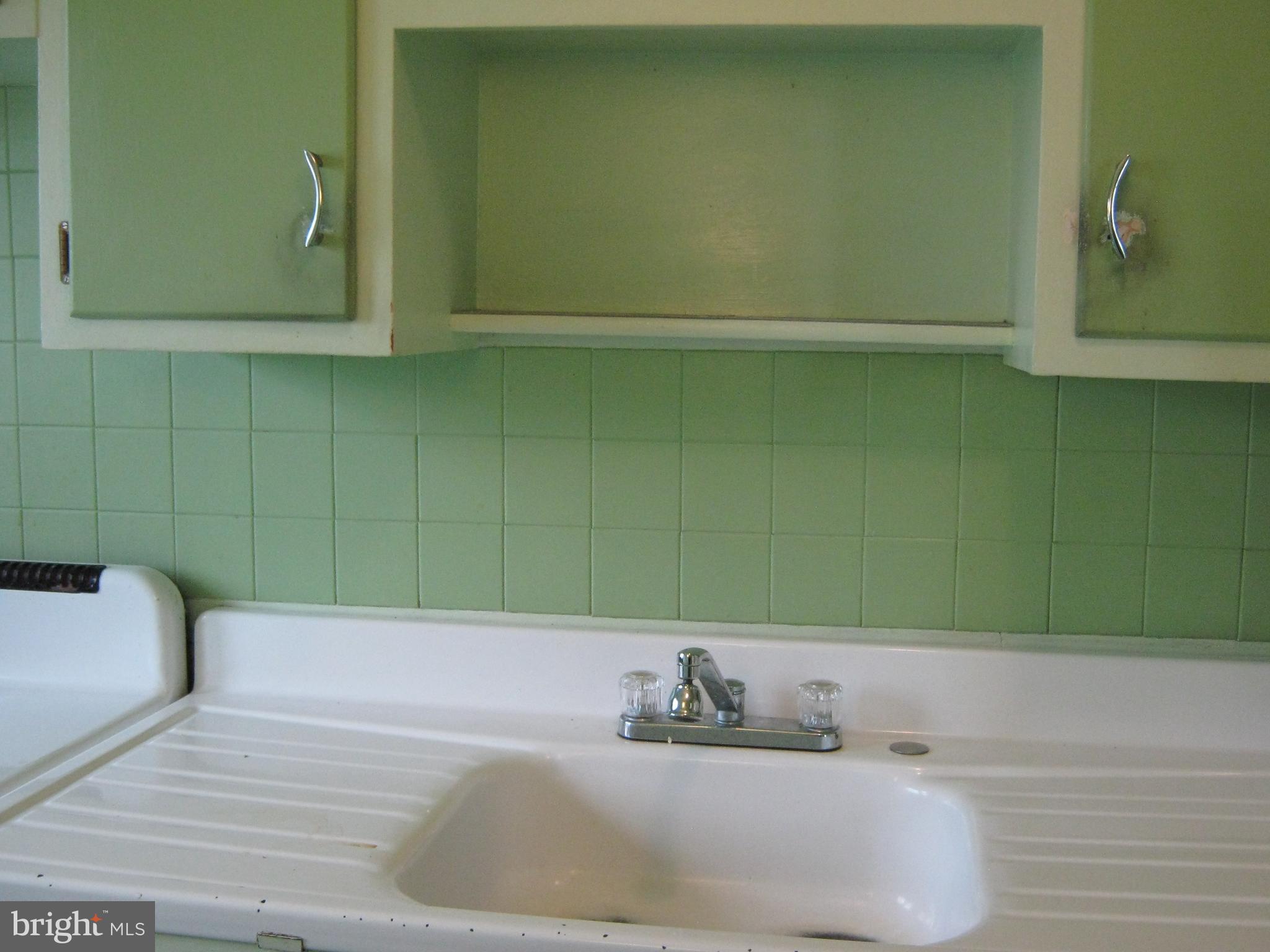 1141 Wedgewood Road Baltimore, MD 21229 - Photo 12 of 29