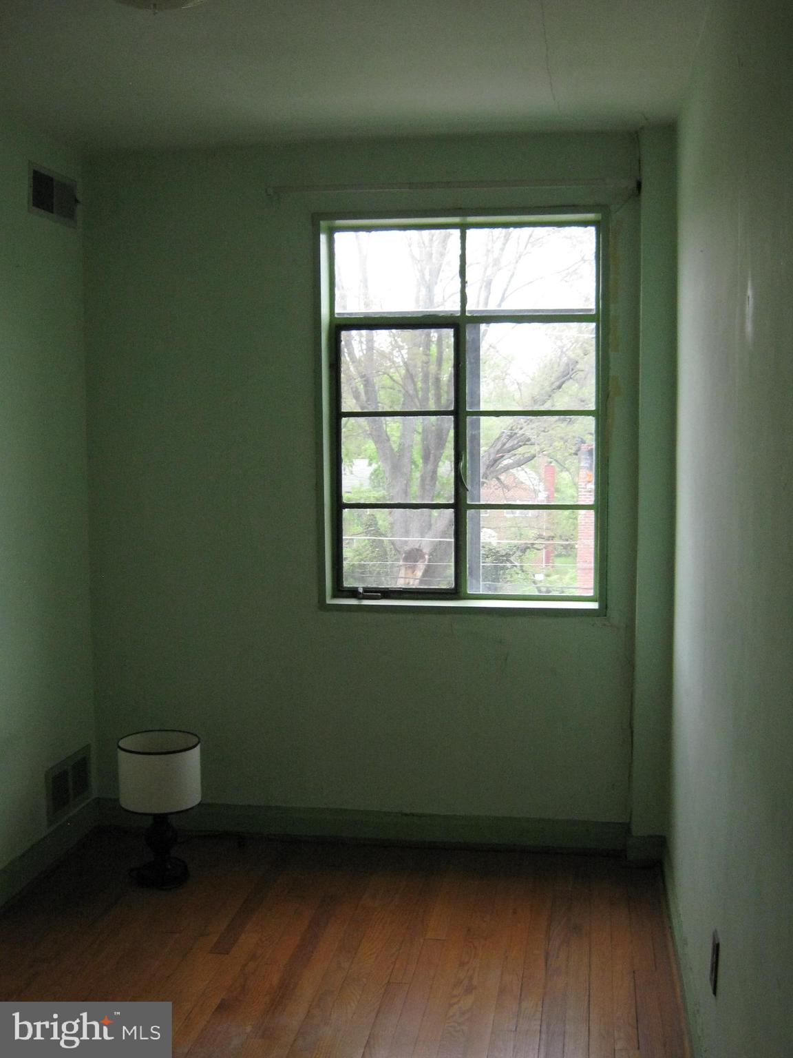 1141 Wedgewood Road Baltimore, MD 21229 - Photo 19 of 29 Three bright decent sized bedrooms with
