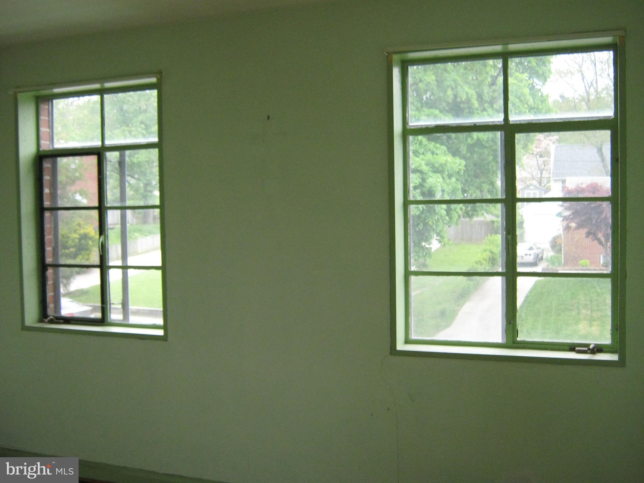 1141 Wedgewood Road Baltimore, MD 21229 - Photo 25 of 29 Master bedroom