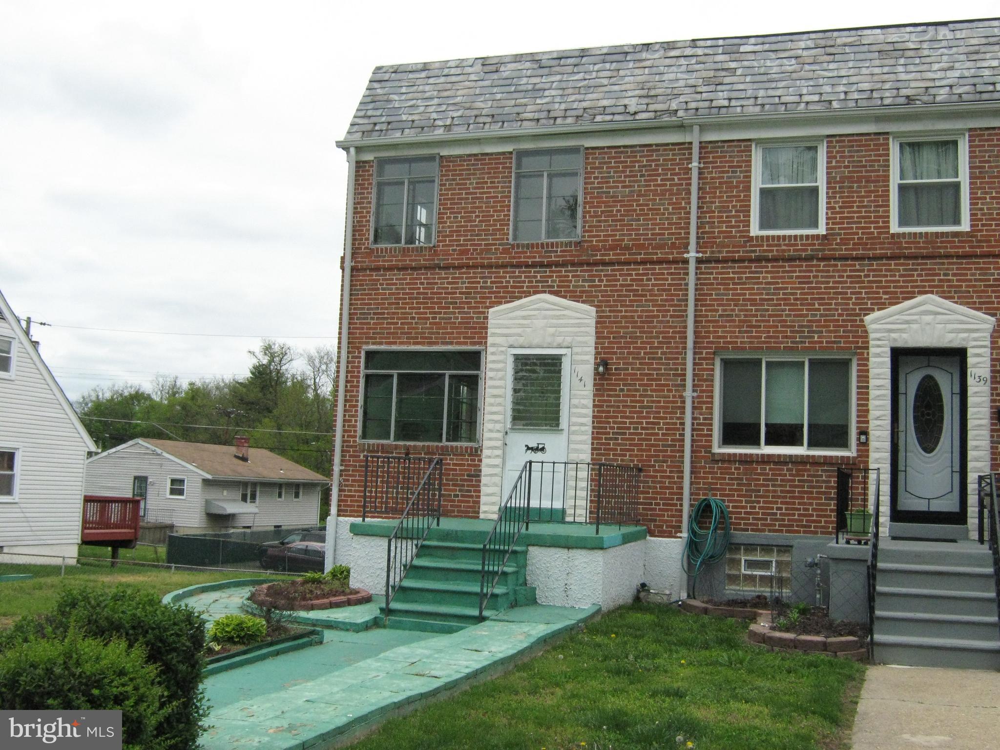 1141 Wedgewood Road Baltimore, MD 21229 - Photo 3 of 29 Great end unit with large yard