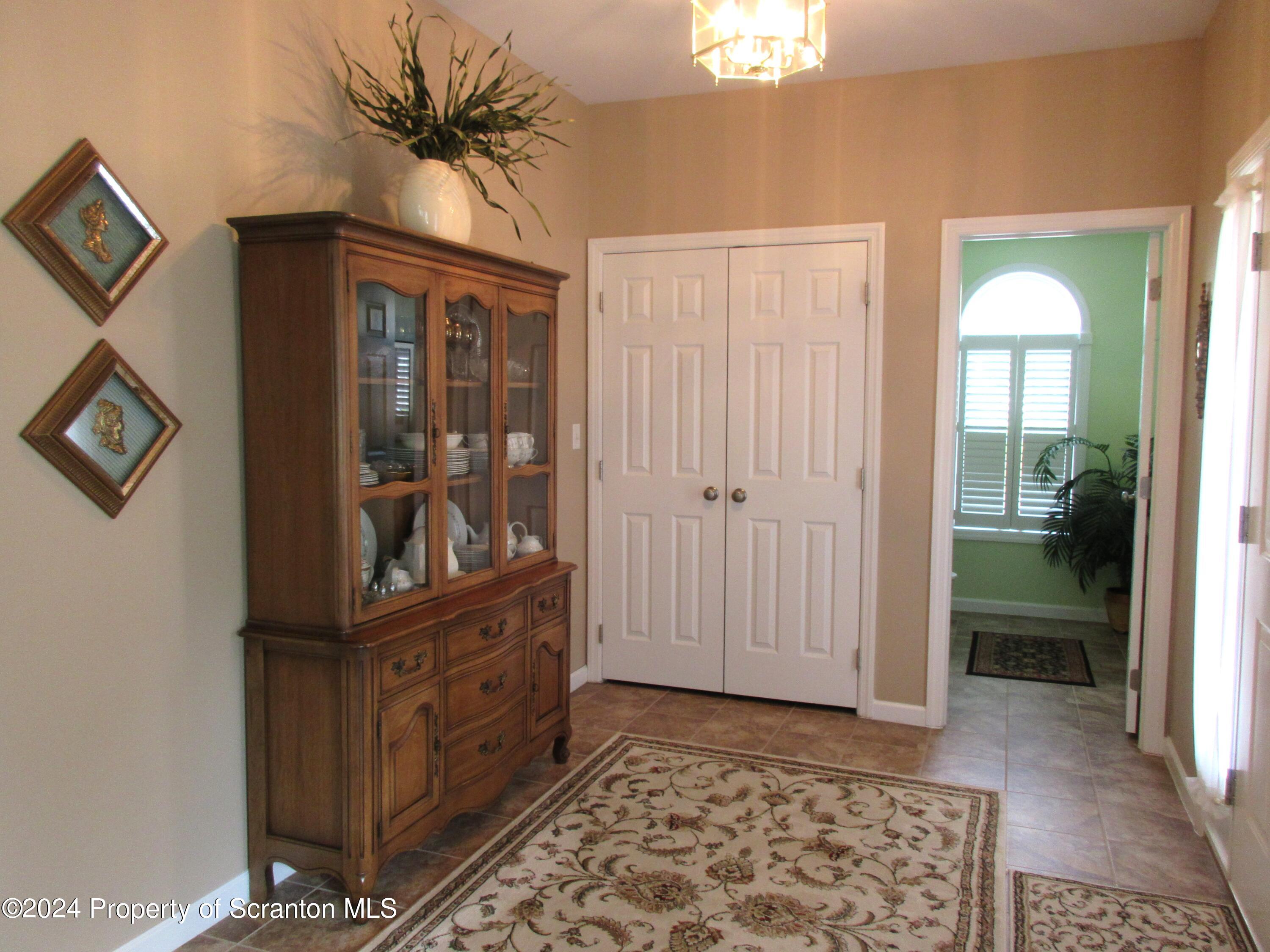 111 Wyndham Road, Unit 111 Clarks Summit, PA 18411 - Photo 4 of 37 Gallery Image 4
