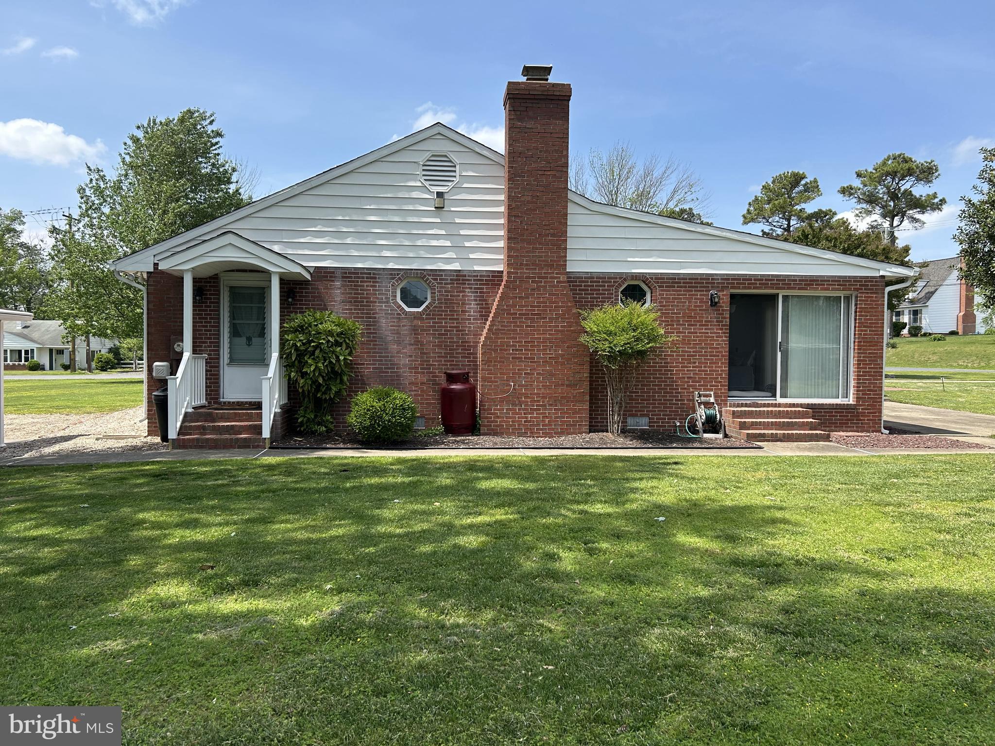 2 Nanticoke Road Cambridge, MD 21613 - Photo 2 of 37 Rear view of home with great yard space