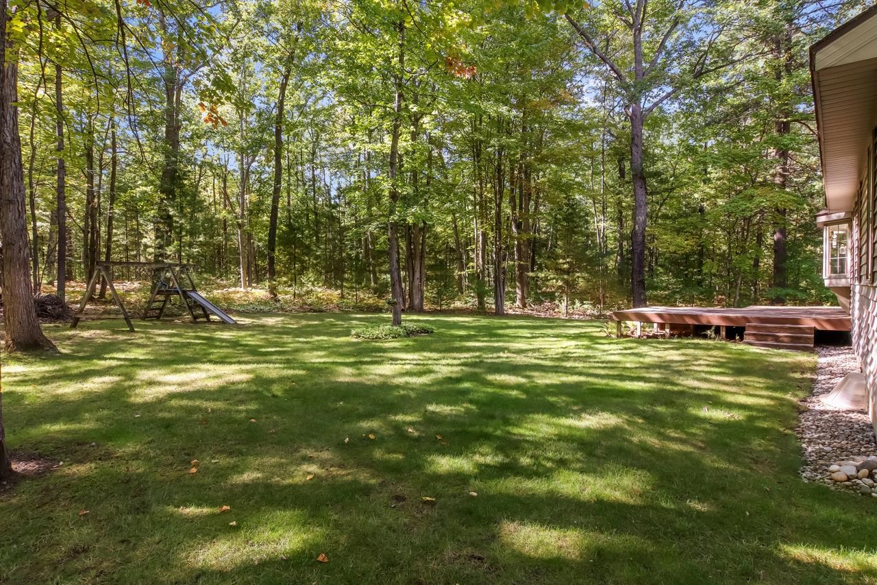 139 West Long Lake Road Traverse City, MI 49685 - Photo 37 of 41 1905592-37.JPG