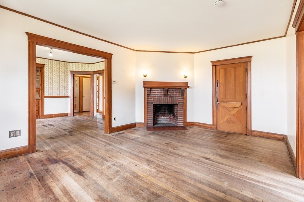 131 Riverside Drive Dedham, MA 02026 - Photo 4 of 29 Gallery Image 4