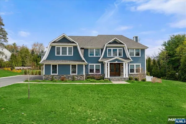 $1,650,000 | 20 Ravine Avenue, Wyckoff, NJ 07481