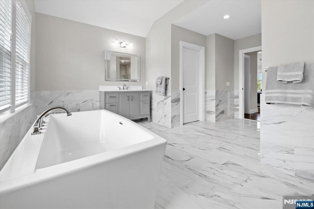 20 Ravine Avenue Wyckoff, NJ 07481 - Photo 40 of 50