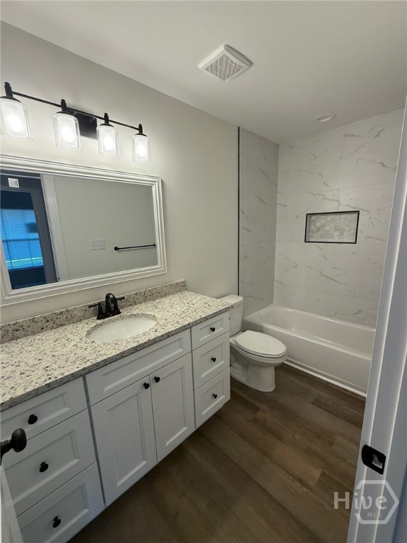 7 Helmken Street Savannah, GA 31404 - Photo 2 of 12