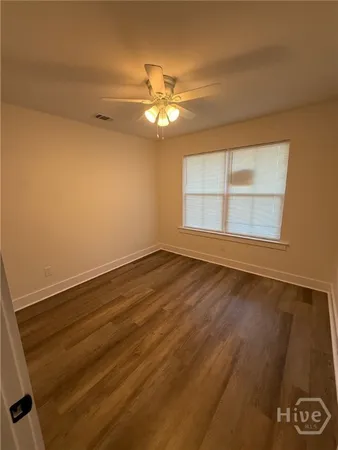 $2,350 | 7 Helmken Street, Savannah, GA 31404