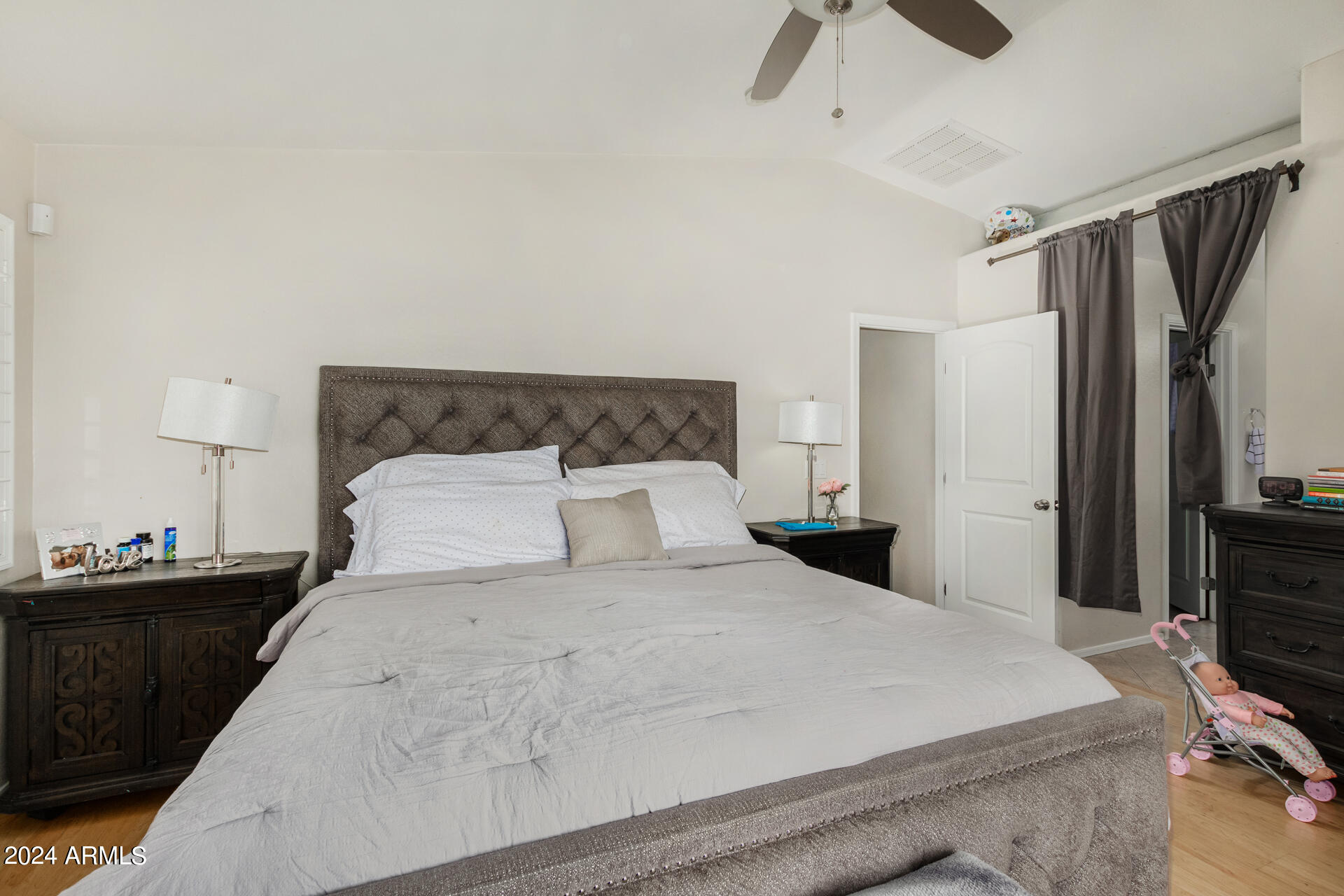 2413 West Carson Road Phoenix, AZ 85041 - Photo 20 of 37 21 - Carson
