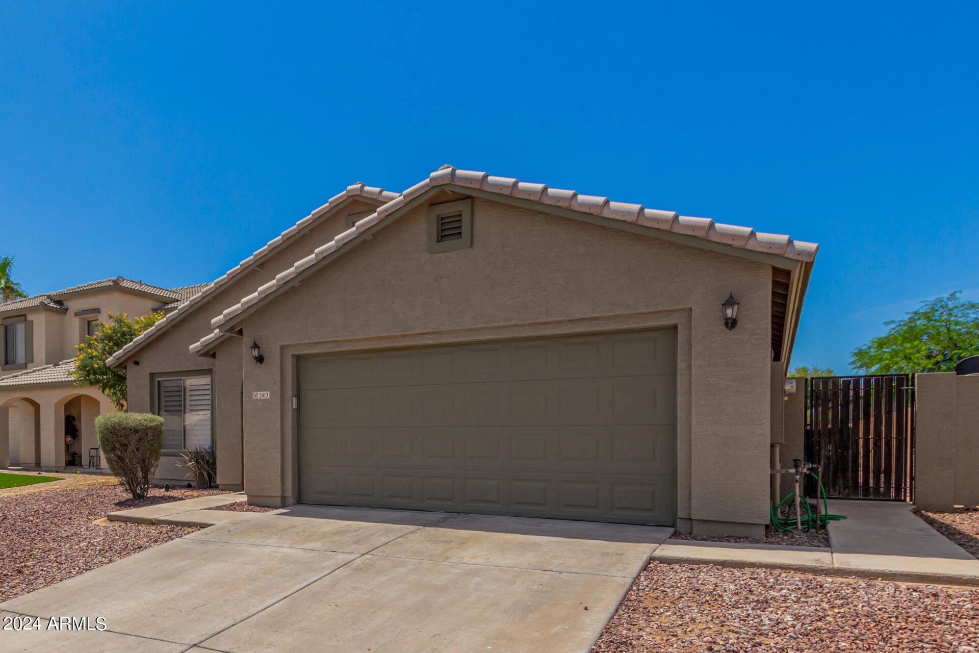 2413 West Carson Road Phoenix, AZ 85041 - Photo 6 of 37 06 - Carson