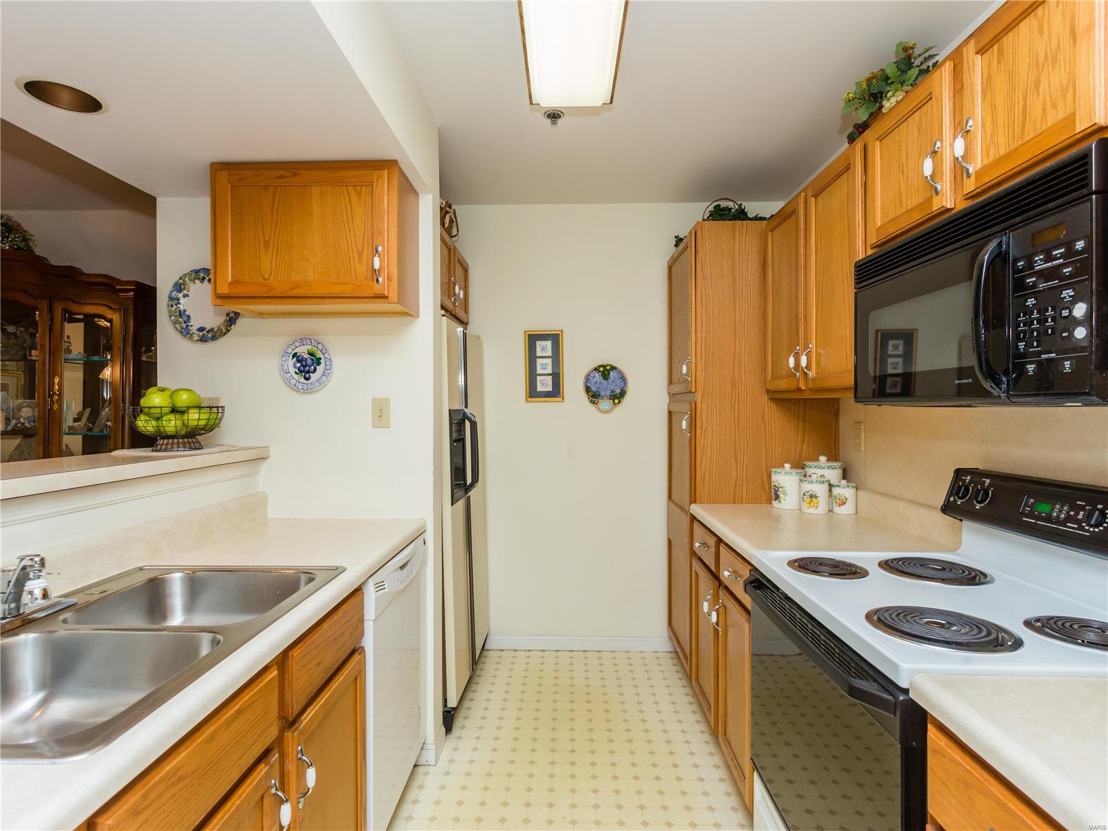 3602 Tracey Rich Rd Street, Unit 1D St. Louis, MO 63125 - Photo 8 of 18 Gallery Image 8