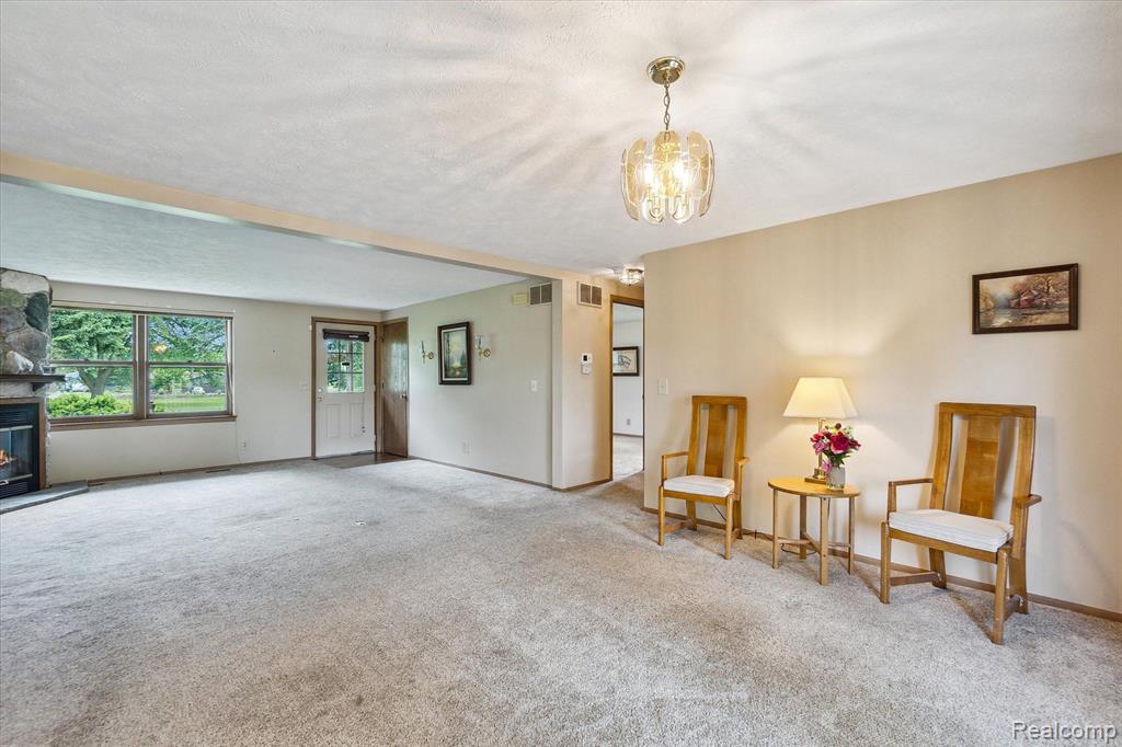 26727 North Dixboro Road South Lyon, MI 48178 - Photo 14 of 57 Gallery Image 14