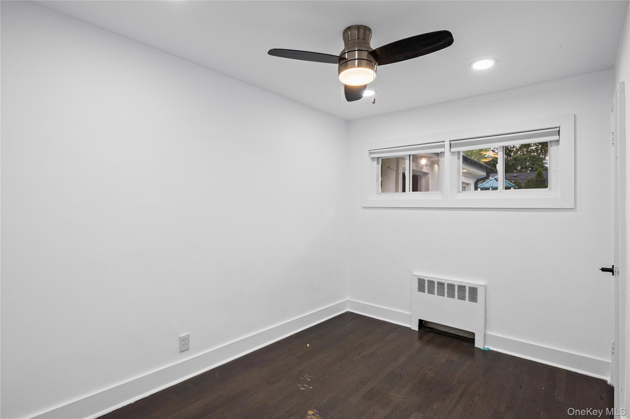 84 Rosedale Road Valley Stream, NY 11581 - Photo 28 of 44 Gallery Image 28