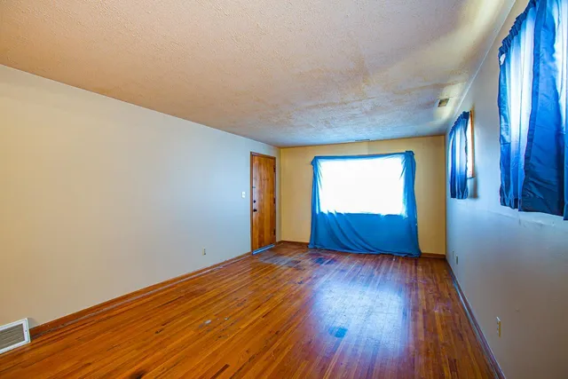 $115,500 | 4650 South Sycamore Street, Wichita, KS 67217