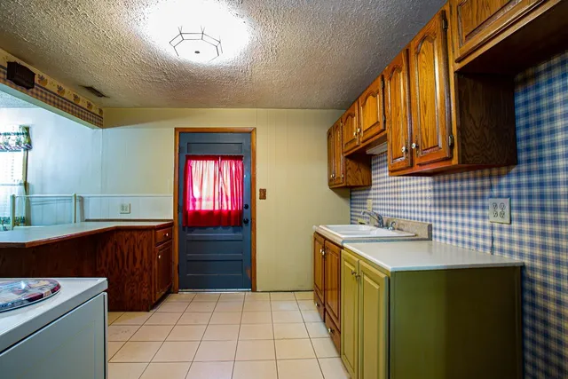 $115,500 | 4650 South Sycamore Street, Wichita, KS 67217