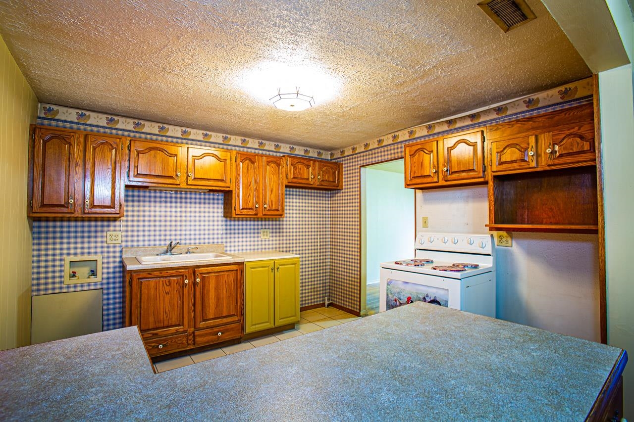 4650 South Sycamore Street Wichita, KS 67217 - Photo 9 of 22