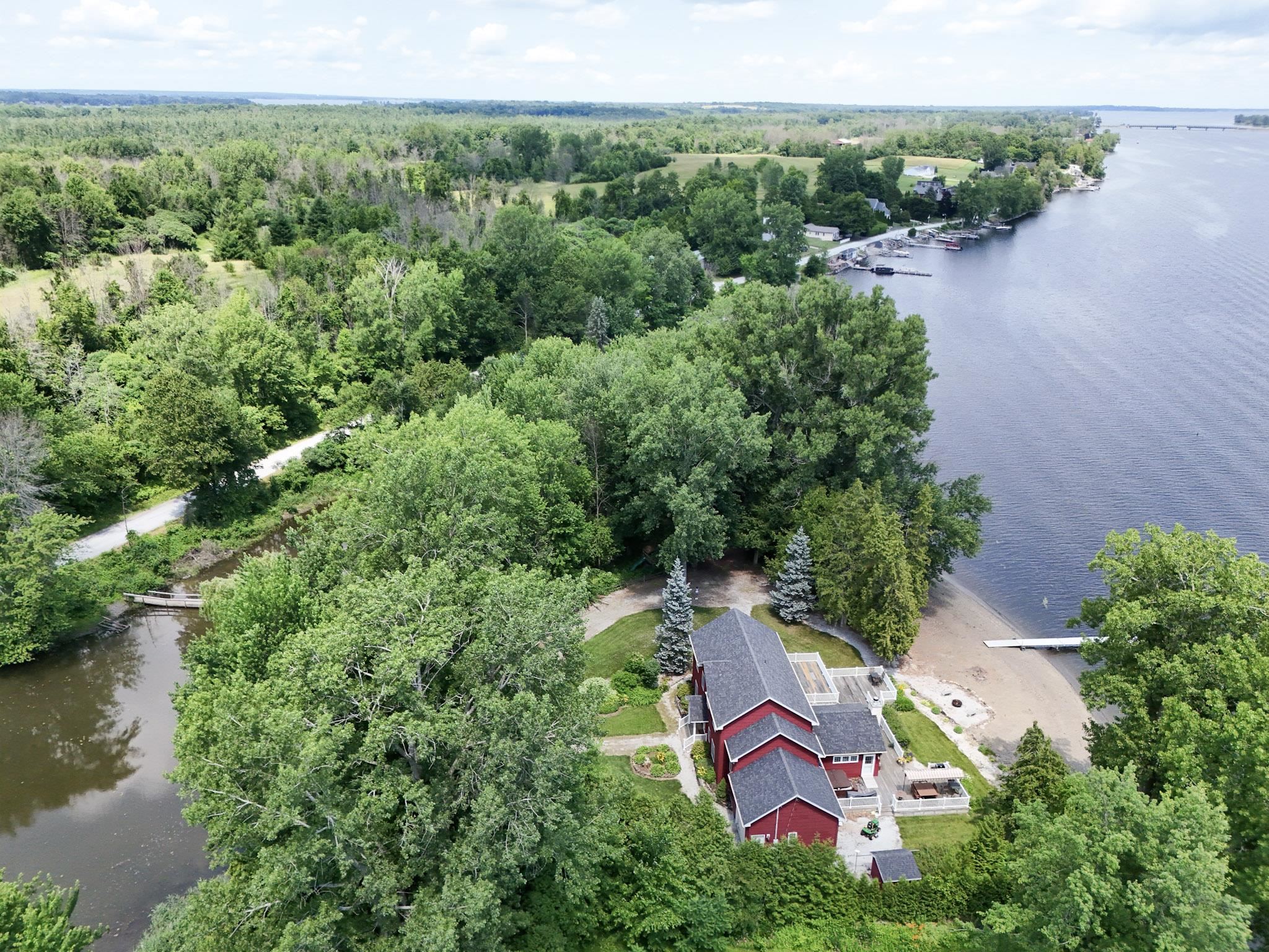 16 Macomber Point Alburgh, VT 05440 - Photo 5 of 60