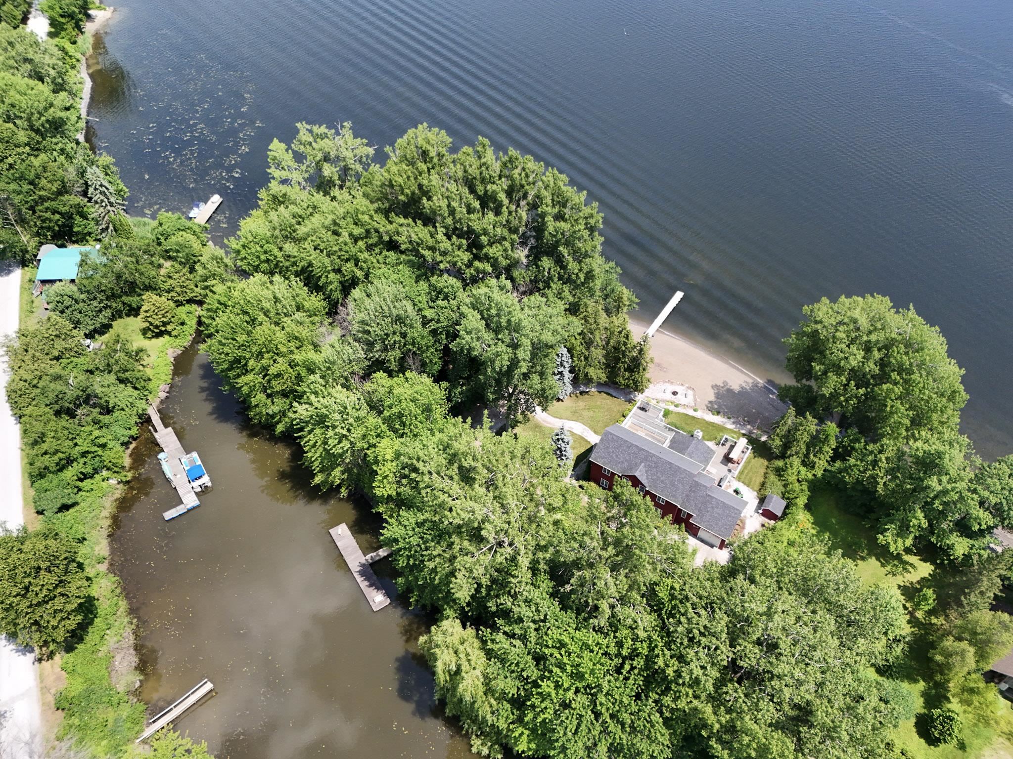 16 Macomber Point Alburgh, VT 05440 - Photo 8 of 60