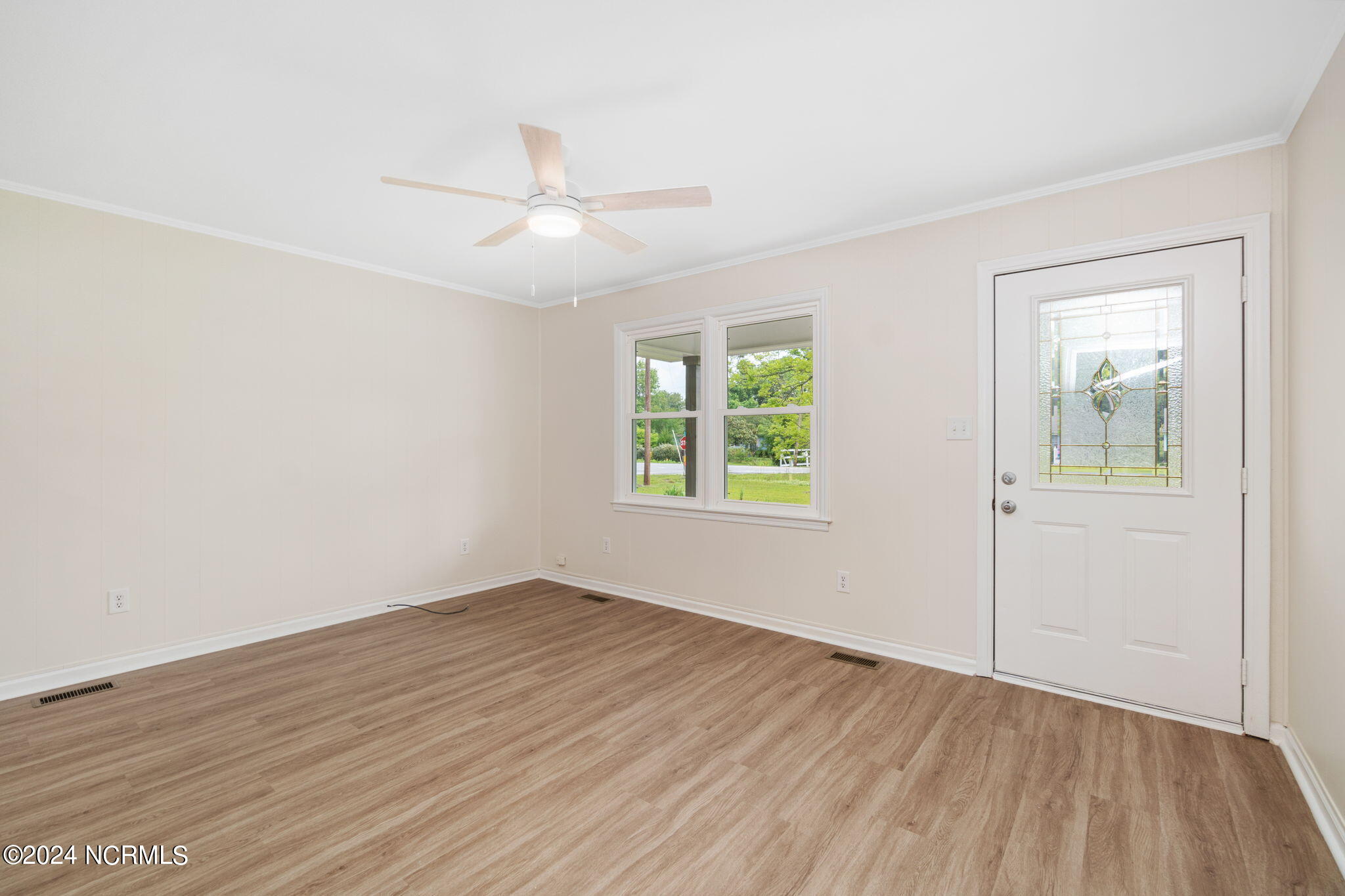 401 Austin Road Beaufort, NC 28516 - Photo 13 of 43 Living room