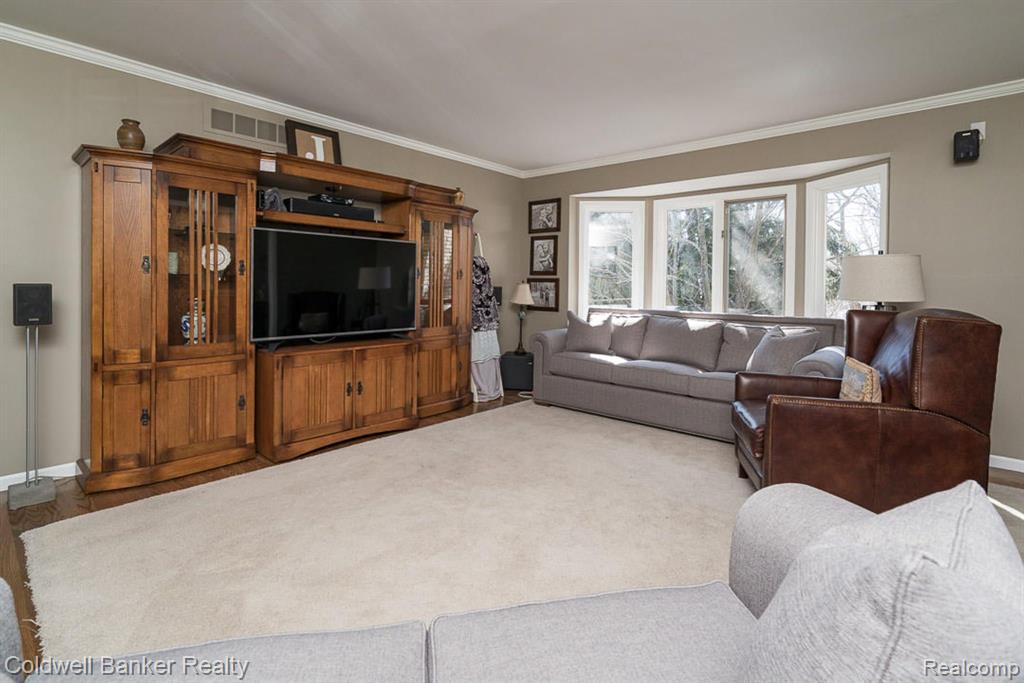 1287 Muirwood Court Rochester Hills, MI 48306 - Photo 7 of 44