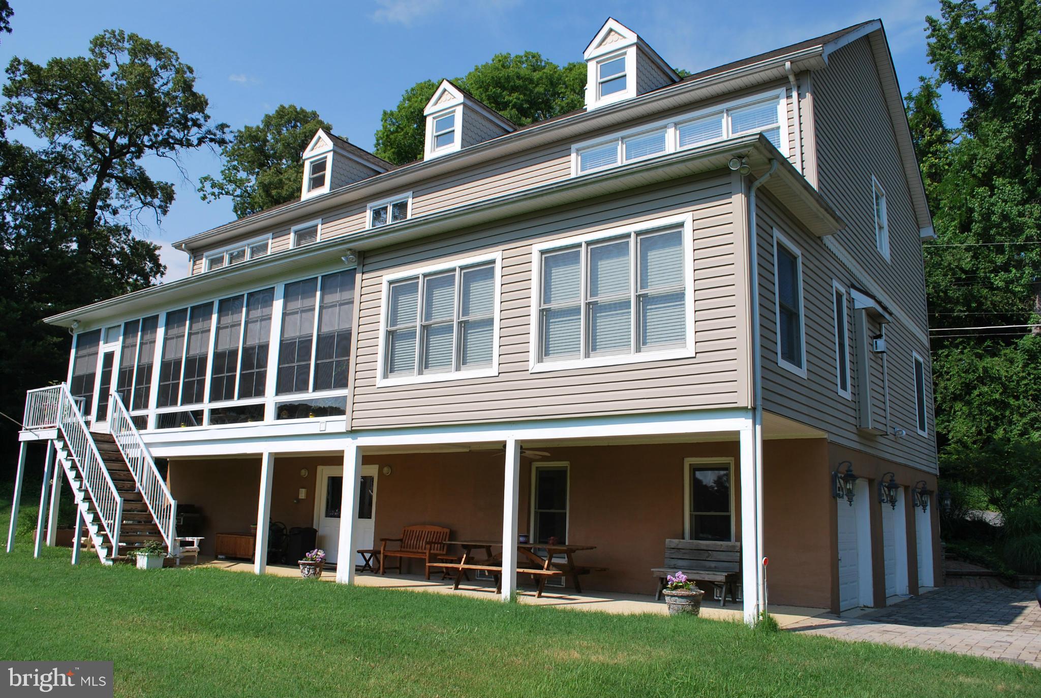 306 Riverside Road Edgewater, MD 21037 - Photo 1 of 30 Exterior (General)