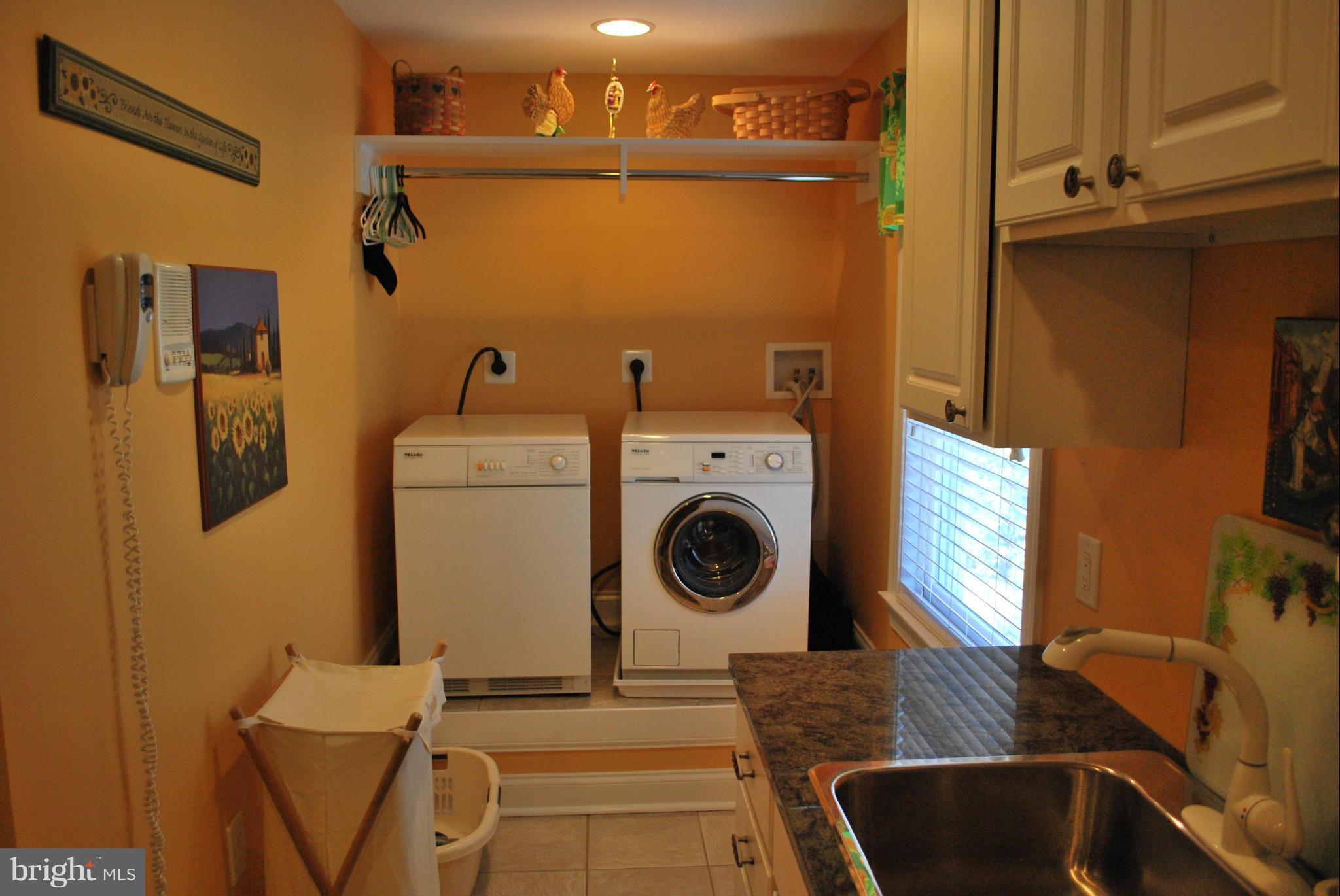 306 Riverside Road Edgewater, MD 21037 - Photo 12 of 30 Laundry Room