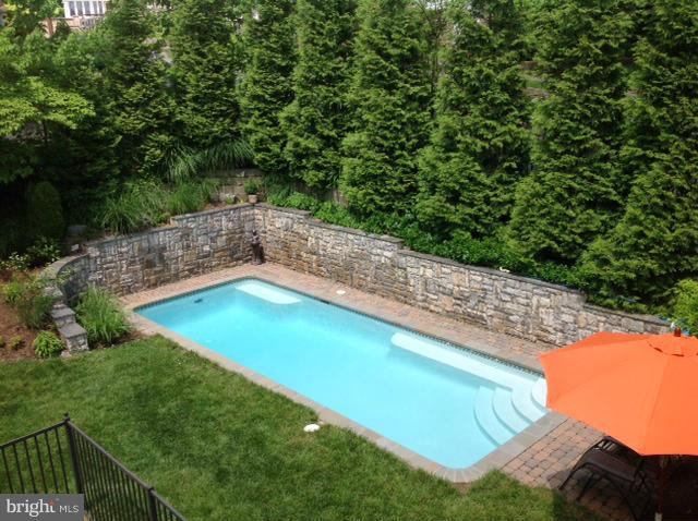 306 Riverside Road Edgewater, MD 21037 - Photo 5 of 30 in-ground heated pool