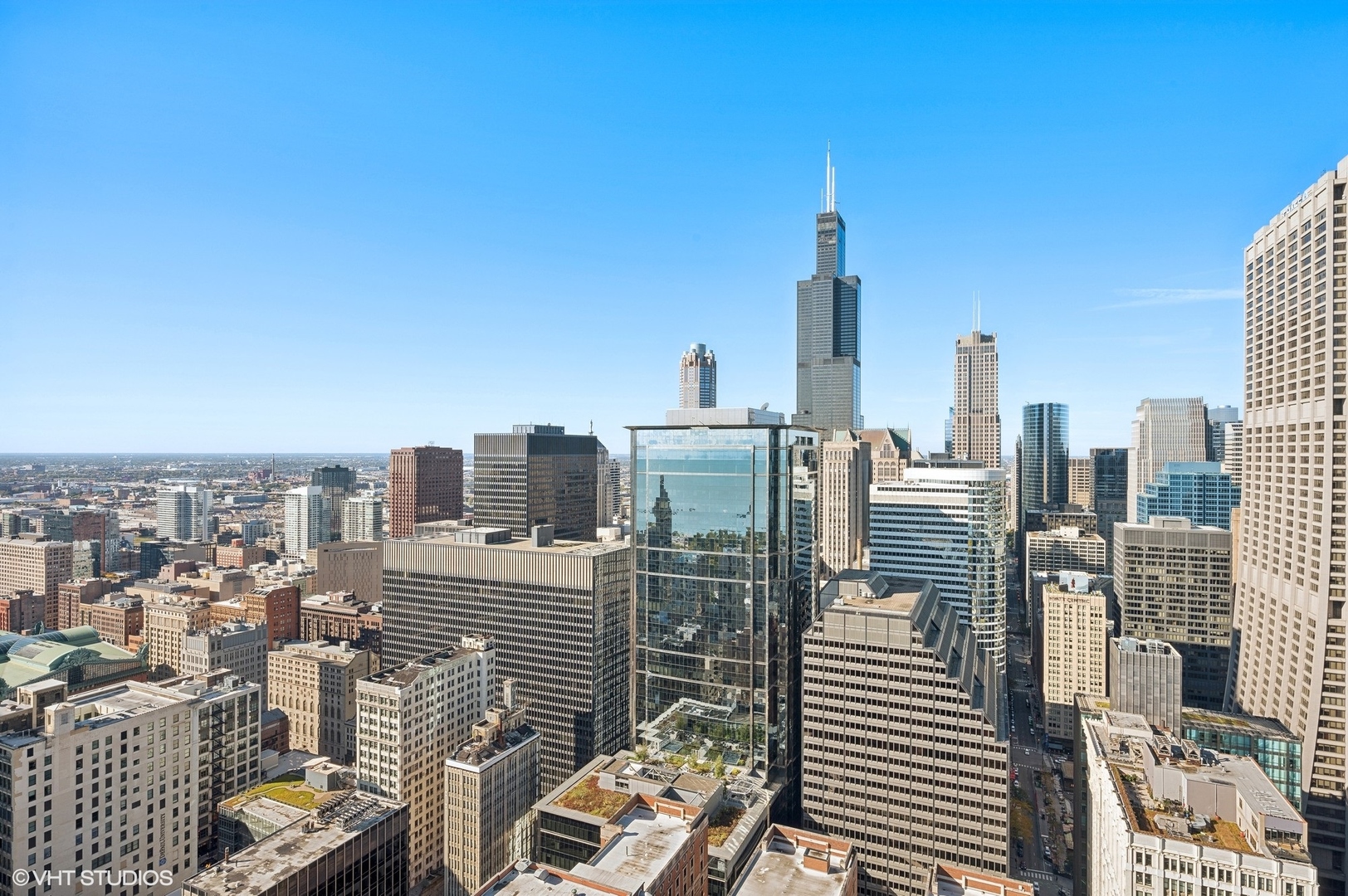 65 East Monroe Street, Unit 4623 Chicago, IL 60603 - Photo 21 of 26 a view of city with balcony