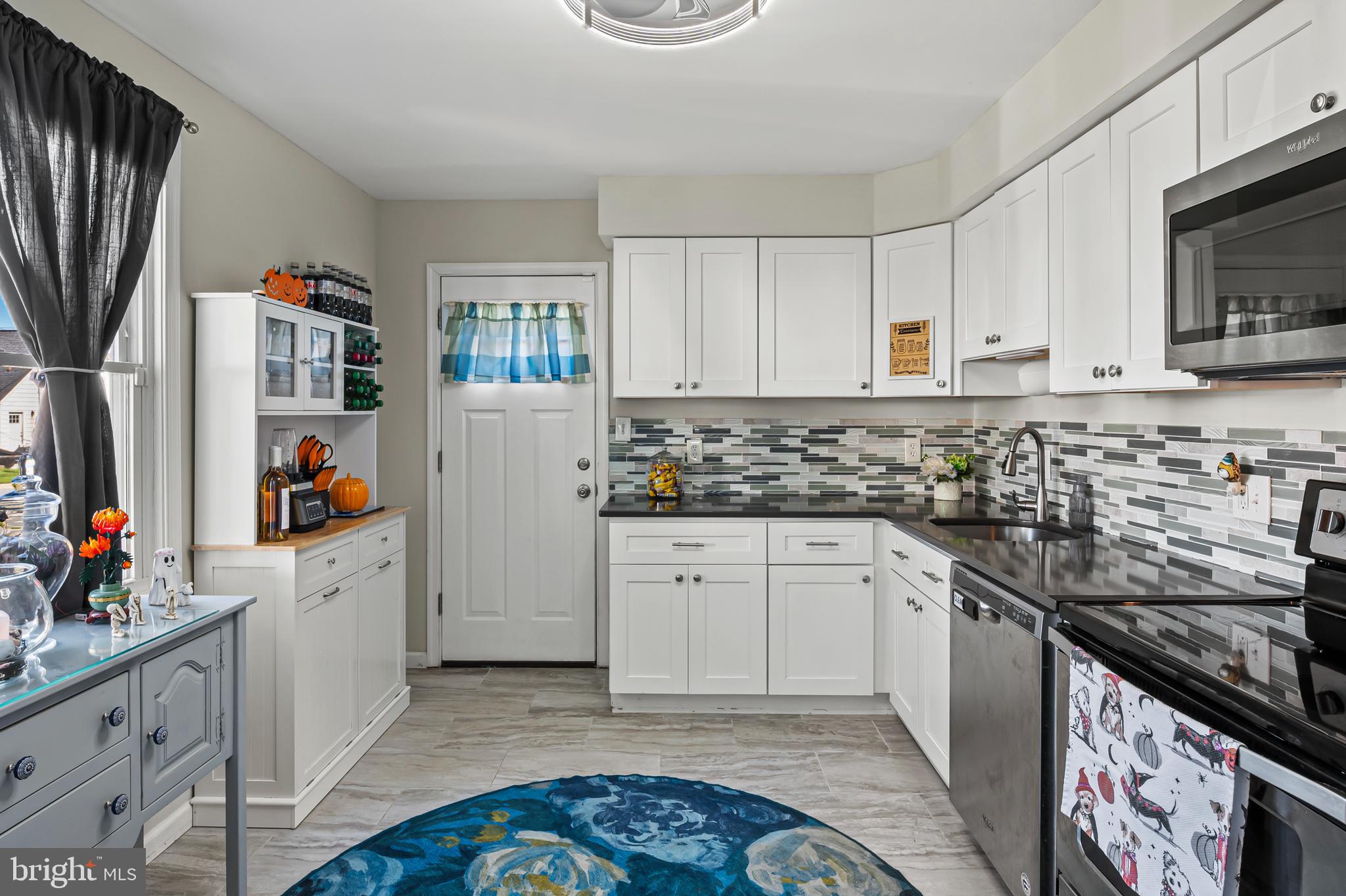 1701 Kirkland Road Dundalk, MD 21222 - Photo 4 of 40 Kitchen