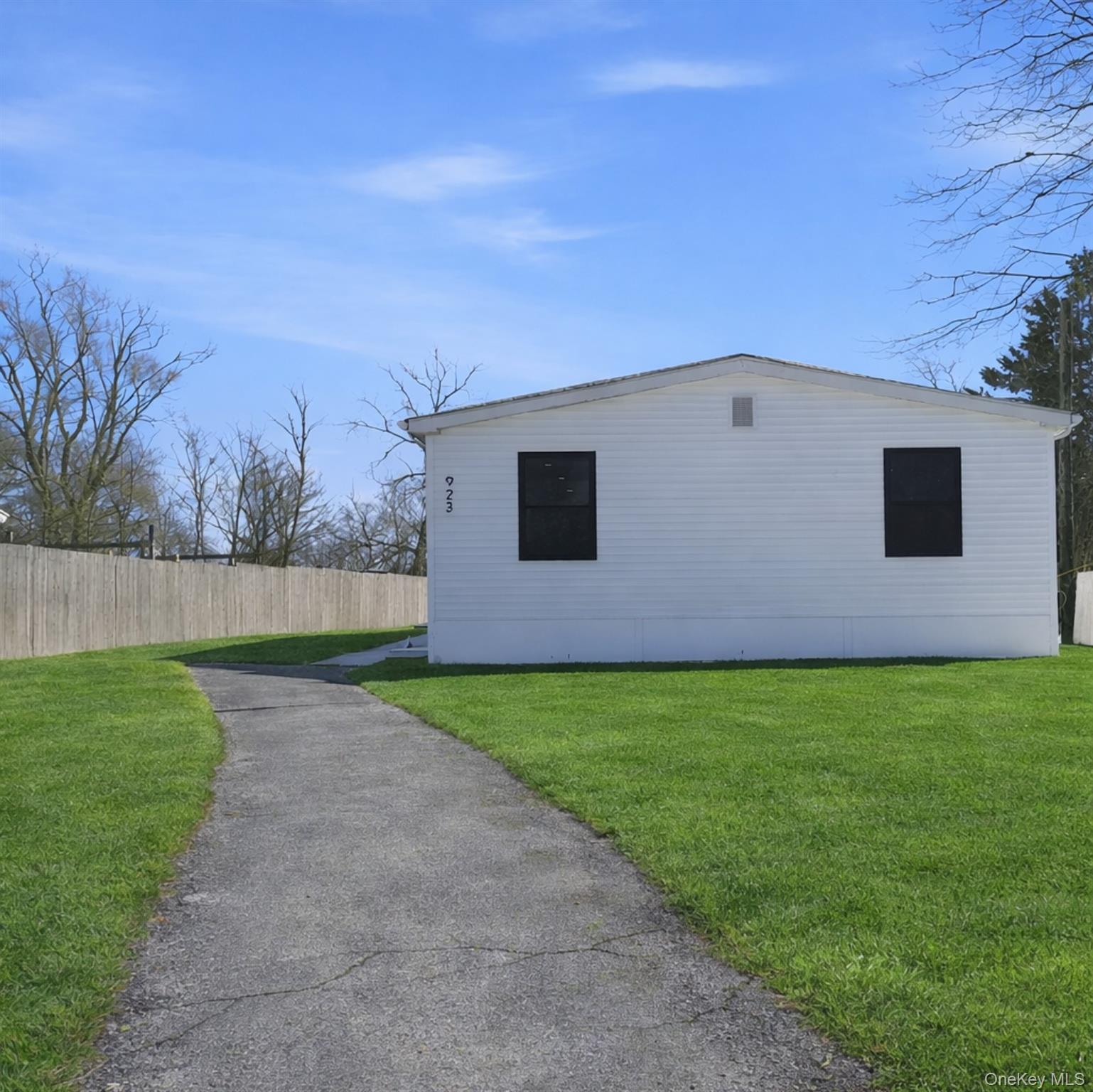 923 East Main Street Riverhead, NY 11901 - Photo 2 of 30 a view of a backyard
