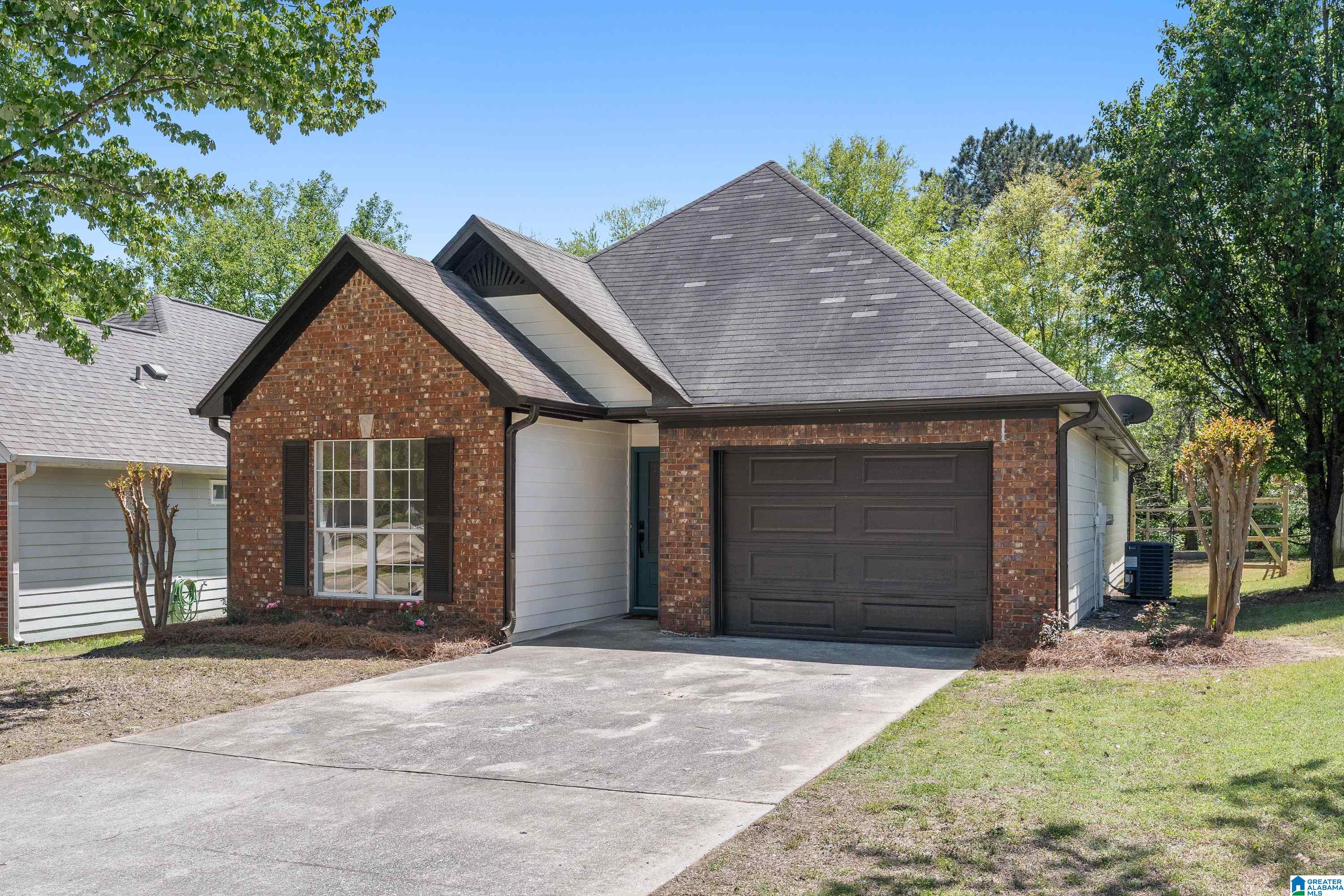 113 Mayfair Lane Calera, AL 35040 - Photo 2 of 36