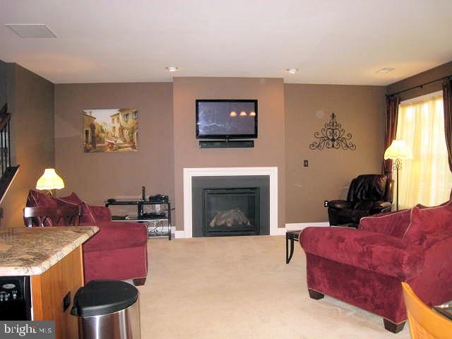 677 Stoverdale Road Hummelstown, PA 17036 - Photo 6 of 25 Gallery Image 6