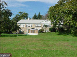 57 Street Road Newtown Square, PA 19073 - Photo 3 of 6 Gallery Image 3