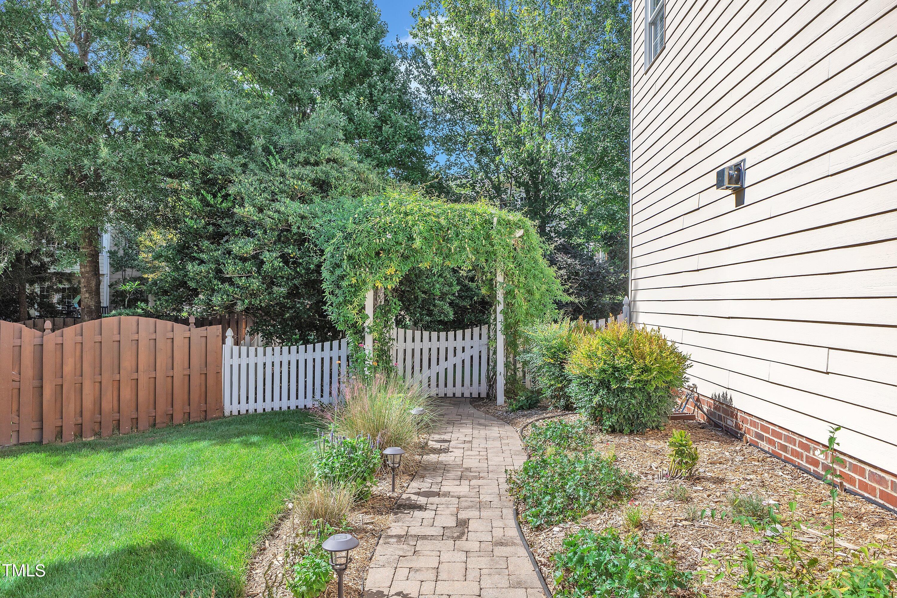 11200 Ridgegate Drive Raleigh, NC 27617 - Photo 60 of 69 89-11200 Ridgegate Dr-9