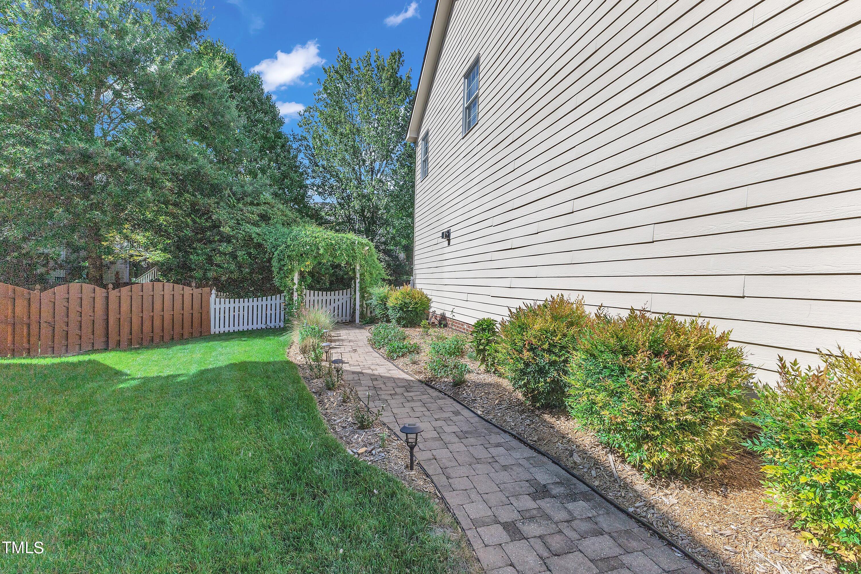 11200 Ridgegate Drive Raleigh, NC 27617 - Photo 63 of 69 92-11200 Ridgegate Dr-8