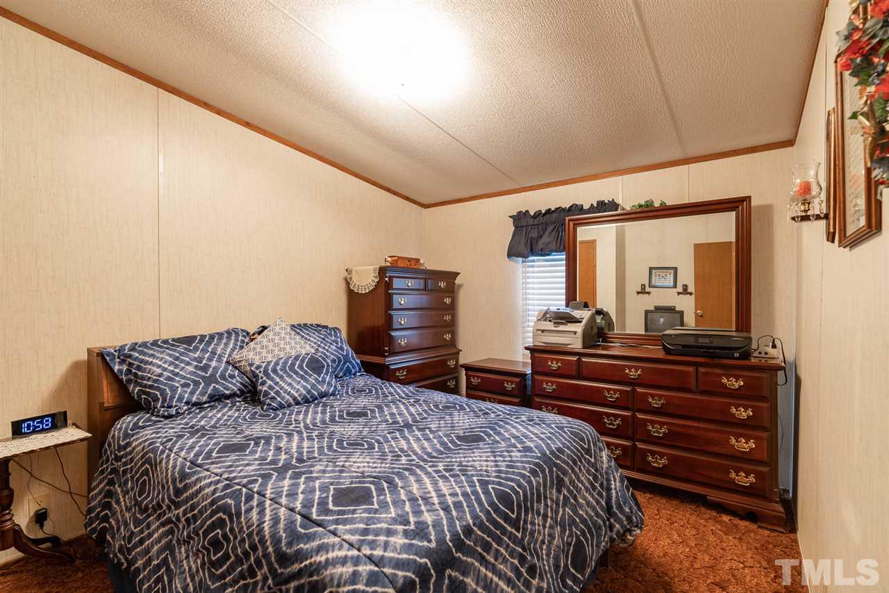 9124 Pippin Road Zebulon, NC 27597 - Photo 16 of 30 Gallery Image 16