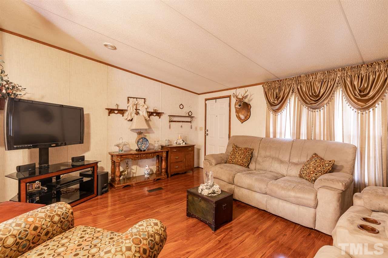 9124 Pippin Road Zebulon, NC 27597 - Photo 3 of 30 Gallery Image 3