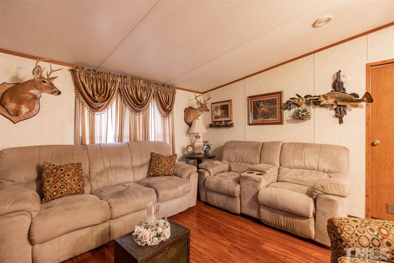 9124 Pippin Road Zebulon, NC 27597 - Photo 4 of 30 Gallery Image 4