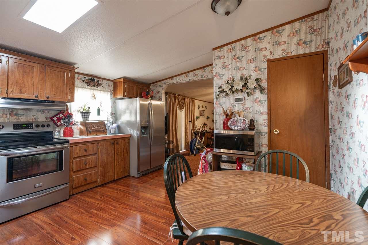9124 Pippin Road Zebulon, NC 27597 - Photo 9 of 30 Gallery Image 9