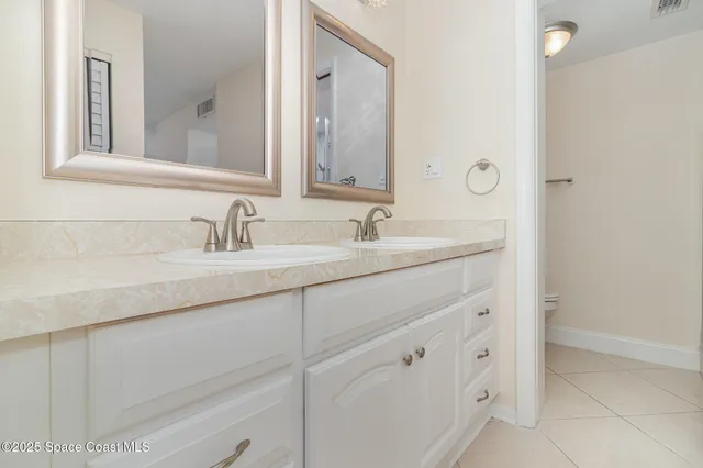 $239,900 | 1935 Conway Road, Unit A4, Orlando, FL 32812