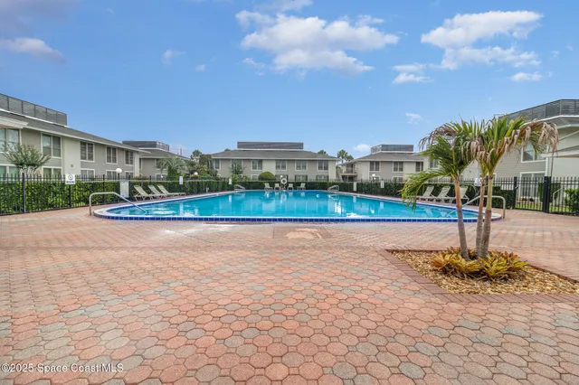 $239,900 | 1935 Conway Road, Unit A4, Orlando, FL 32812