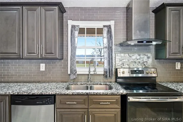 $335,000 | 9403 Giltner Road, Nabb, IN 47147