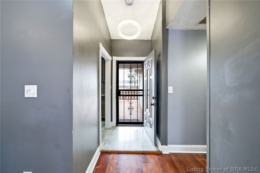 9403 Giltner Road Nabb, IN 47147 - Photo 8 of 62