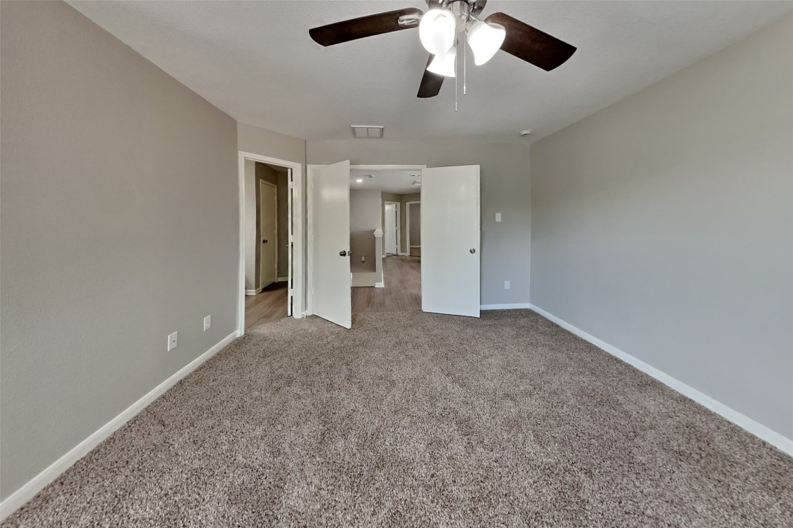 6423 Lily Hollow Court Spring, TX 77379 - Photo 6 of 20 en view interior of a house