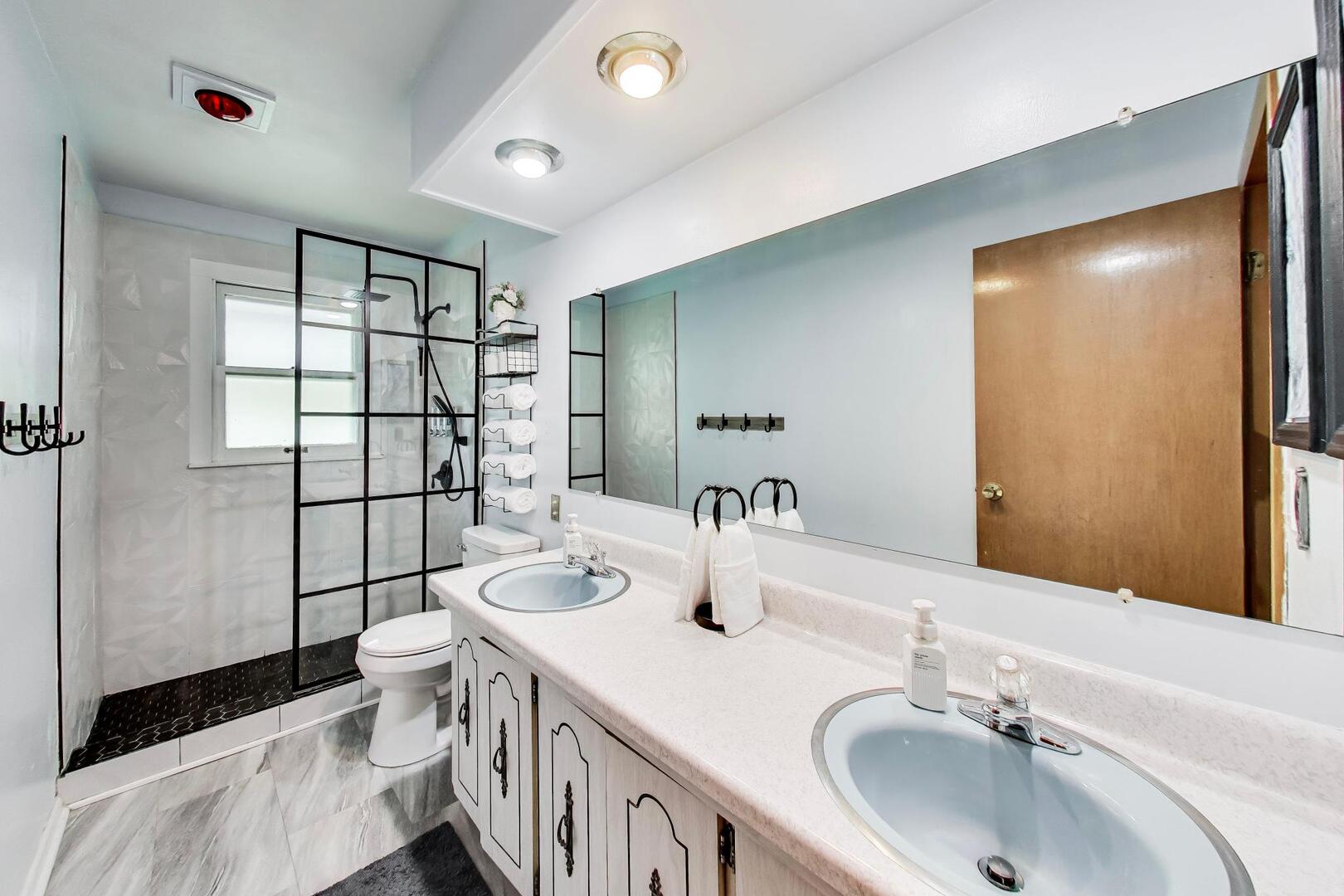 1415 Busse Road Mount Prospect, IL 60056 - Photo 16 of 28 Gallery Image 16