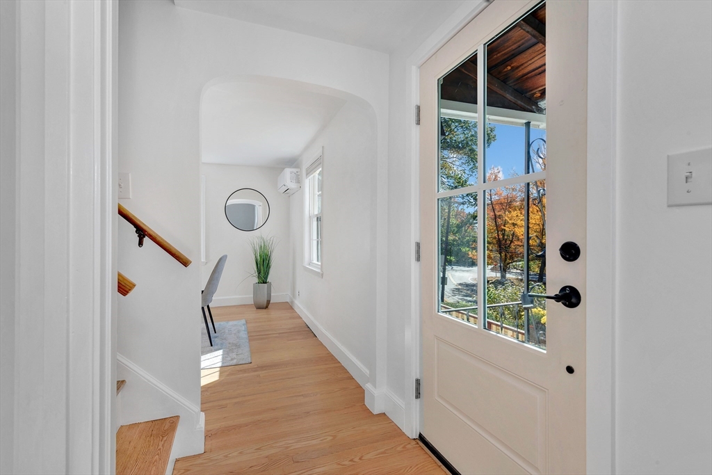 139 High Street Winchester, MA 01890 - Photo 3 of 24