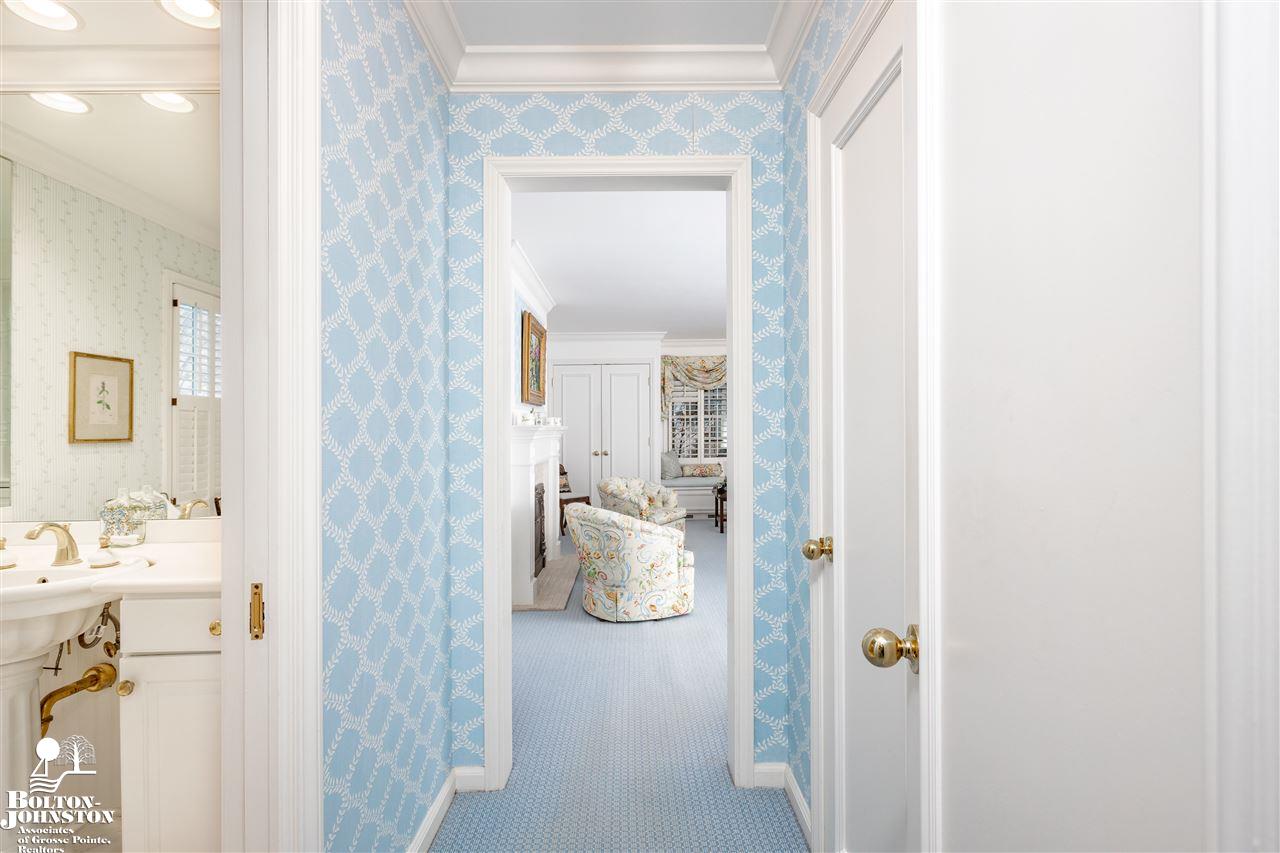 27 Beacon Hill Road Grosse Pointe Farms, MI 48236 - Photo 26 of 51