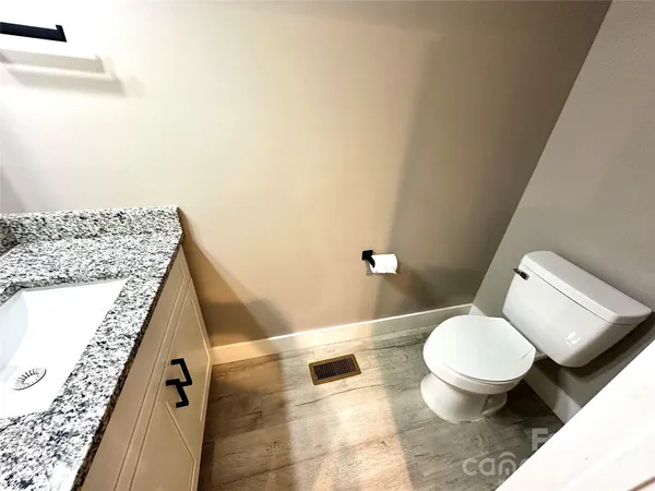 $1,650 | 110 Carpenter Street, Lincolnton, NC 28092