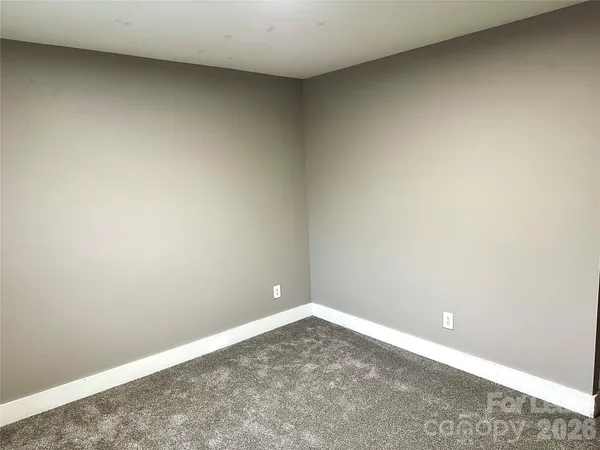 $1,650 | 110 Carpenter Street, Lincolnton, NC 28092