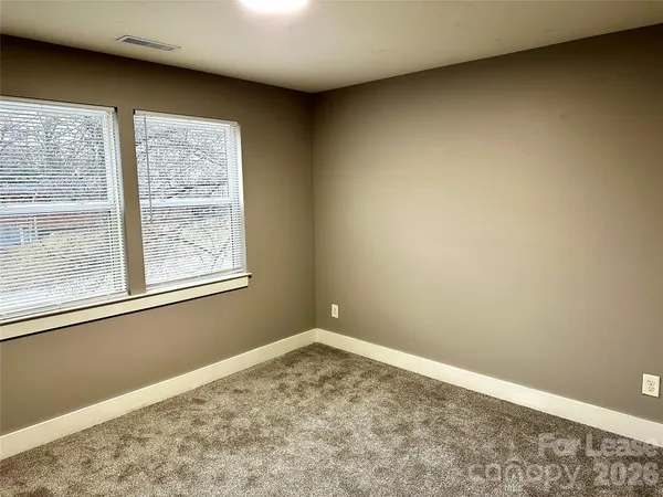 $1,665 | 110 Carpenter Street, Lincolnton, NC 28092